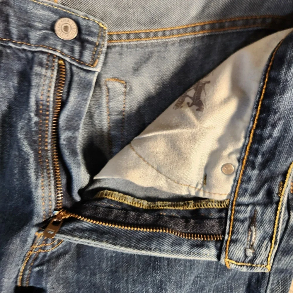 Levi's 514 Straight Fit Jeans Mens 34x32 Blue Excellent Medium Wash Denim